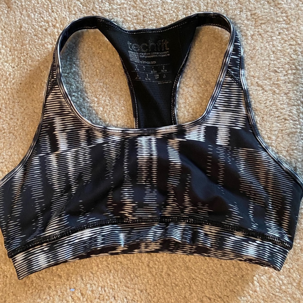 Black and White Patterned Sports Bra